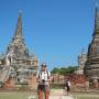 Thaïlande - Mag devant les ruines de wat phra si samphet
