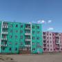 Mongolie - Des barres HLM colorées ... pas top..