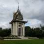 Cambodge - Monument érigé sur le site des champs de la mort