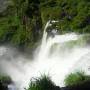 Argentine - La brume que les chutes forment ressemble aux nuages...