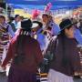 Bolivie - Les "mamas" boliviennes, typiques; chapeau et grandes tresses qui descendent jusqu´au bas du dos