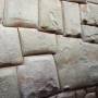 Pérou - La fameuse pierre taillee de Cuzco... pas de ciment, des pierres qui se joignent parfaitement