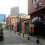 Pérou - il reste qql rues qui ressemblent pas trop au boulevard royal a luxembourg