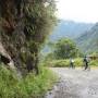 Équateur - La descente en VTT sur Puyo, 65kms de route pour contempler des cascades