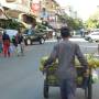 Cambodge - Livreur de noix de coco
