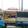 Viêt Nam - Un camion-monastère!!! c