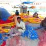Inde - Pêcheur qui fabrique les fillets