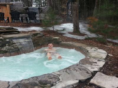 dans le jacuzzi