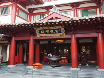 Buddha tooth relic temple