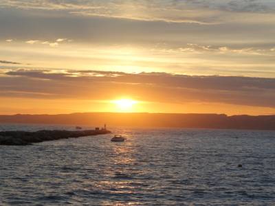 Le soir près du vieux port