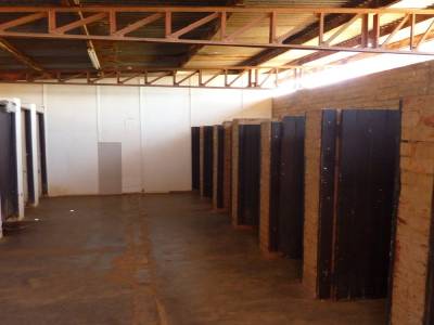 Vue ensemble sanitaires hommes