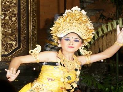 Spectacle Legong Dance