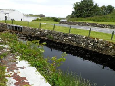 L'eau noire des lacs écossais