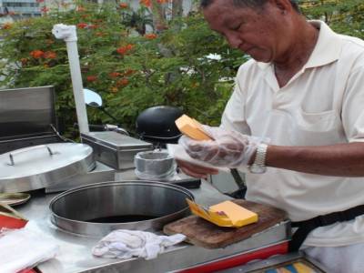 Sandwich à la crème glacée... à la mangue et au durian!