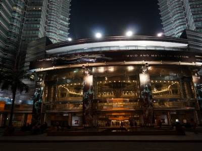 Tours Petronas