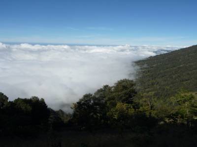 le ciel, la mer, les nuages  