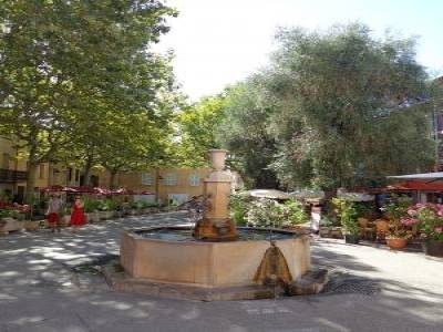 place de Tourtour