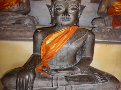 bouddha bhumi-sparsa
