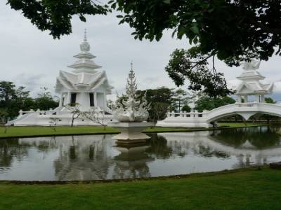 Wat Rong Khun (temple blanc)