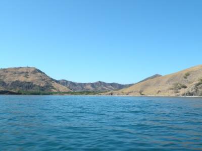 sur la route de Rinca, en bateau