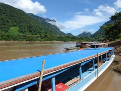 depart de Nong Khiaw