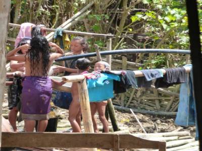 AKHA village - point d'eau
