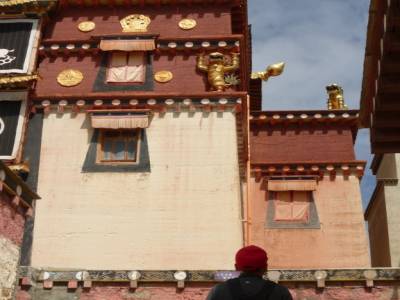 GANDEN temple