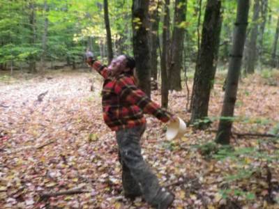 Monica dans les bois