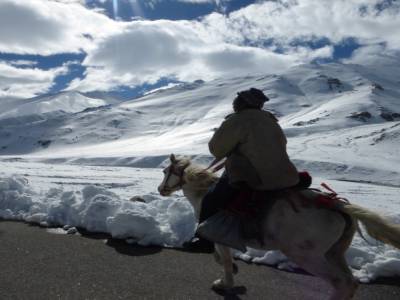Sur la route de Zhongmu