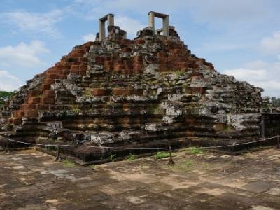Le Baphuon