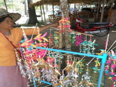 poissons volants sur des mobiles tressés