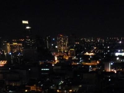vue spectaculaire de Bangkok la nuit