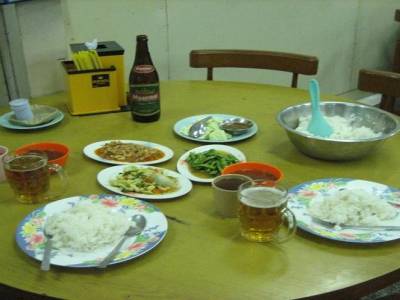 plat typique  riz curry
