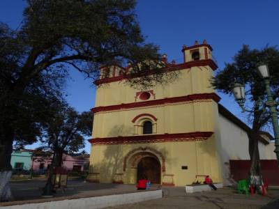 eglise et couleurs