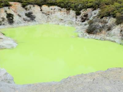 lac d'arsenic à la couleur incroyable