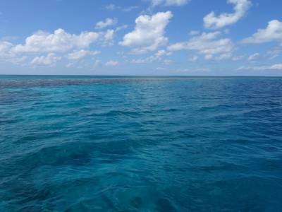trou bleu vue d,en bas