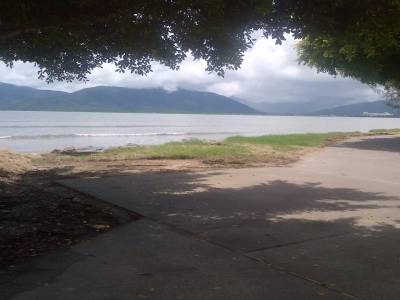 CAIRNS - front de mer