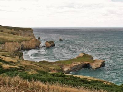 Tunnel beach