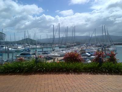 AIRLIE BEACH - vue de la ville