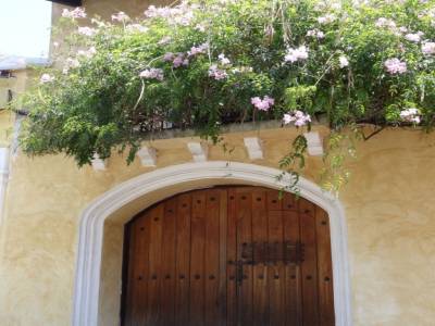 Porte à Anigua