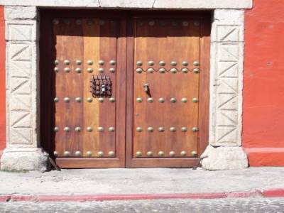 Porte à Anigua