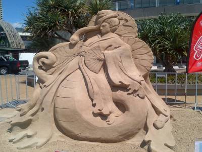 SURFER PARADISE - Concours sculptures sur sable