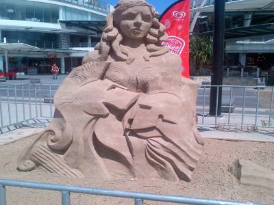 SURFER PARADISE - Concours sculptures sur sable