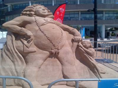 SURFER PARADISE - Concours sculptures sur sable