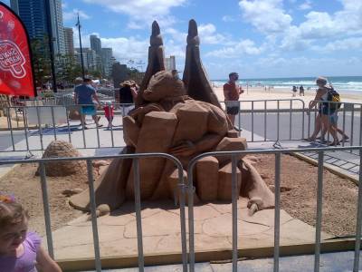 SURFER PARADISE - Concours sculptures sur sable