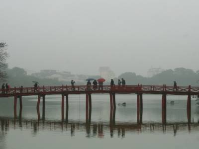 le pont qui mène au temple