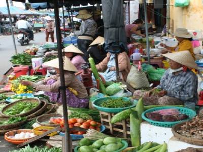 légumes et chapeaux pointus