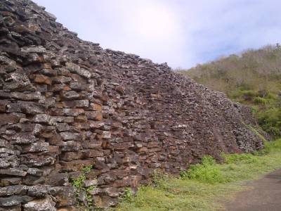 GALAPAGOS - ISABELA - mur construit par les prisonniers