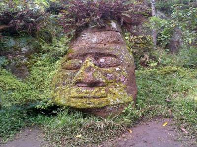 GALAPAGOS - FLOREANA - statue