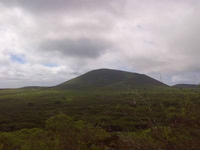 GALAPAGOS - FLOREANA - vue de l'île